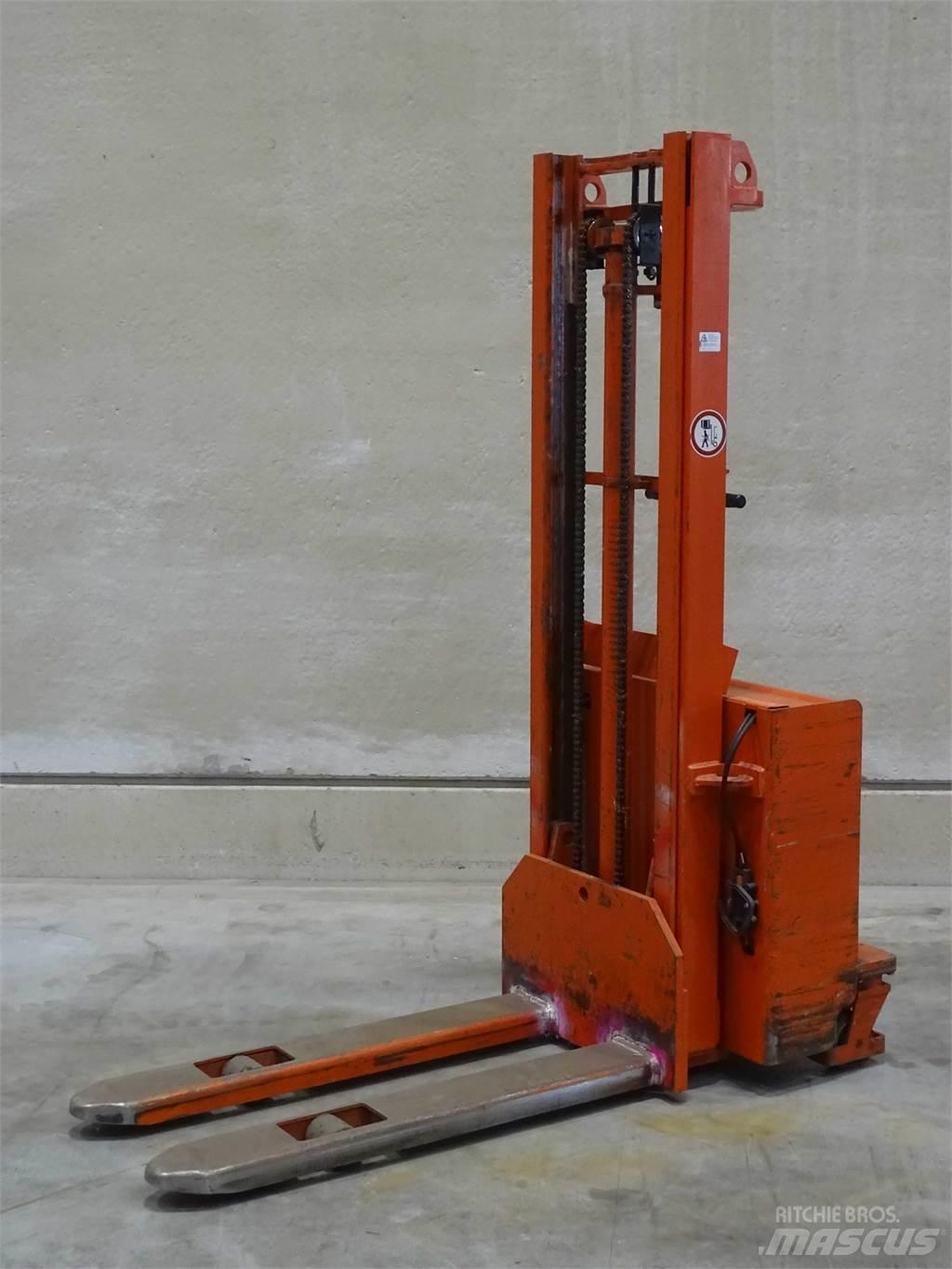Lafis LEC10 Pedestrian stacker