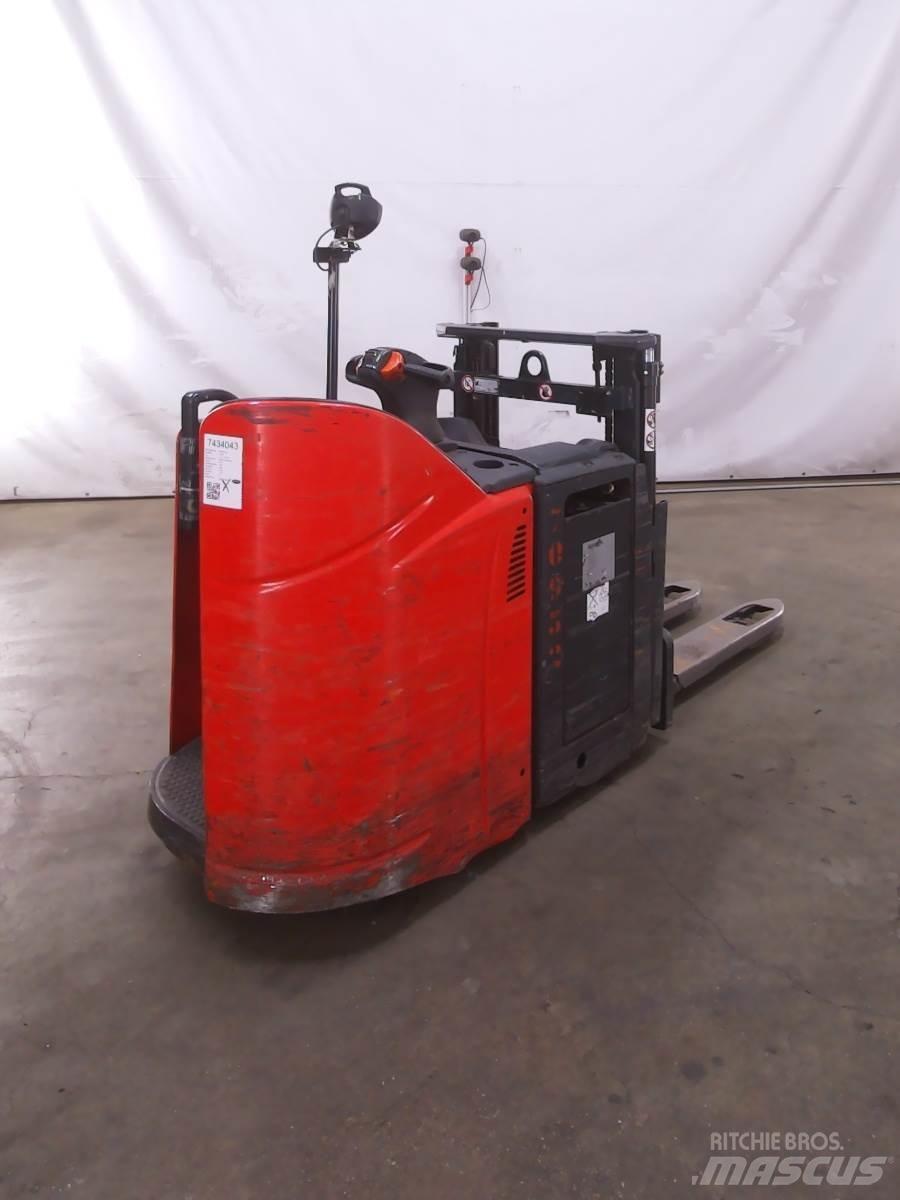 Linde D12HPSP Pedestrian stacker
