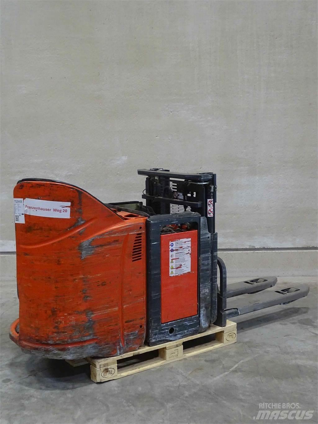 Linde L12LSP Pedestrian stacker