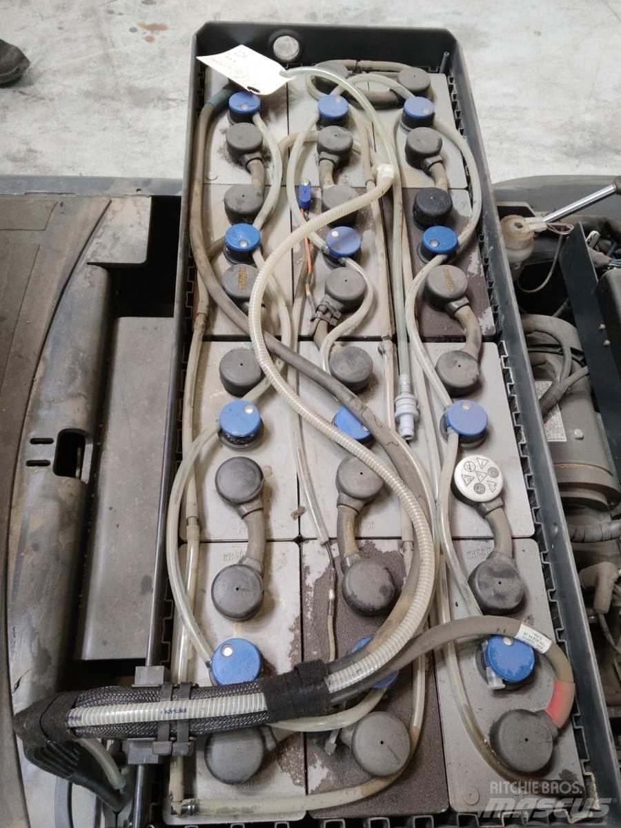 Linde P60 Towing trucks