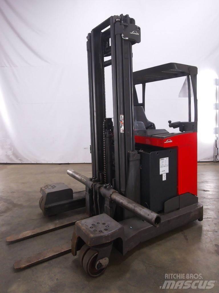 Linde R25F 4-way reach trucks