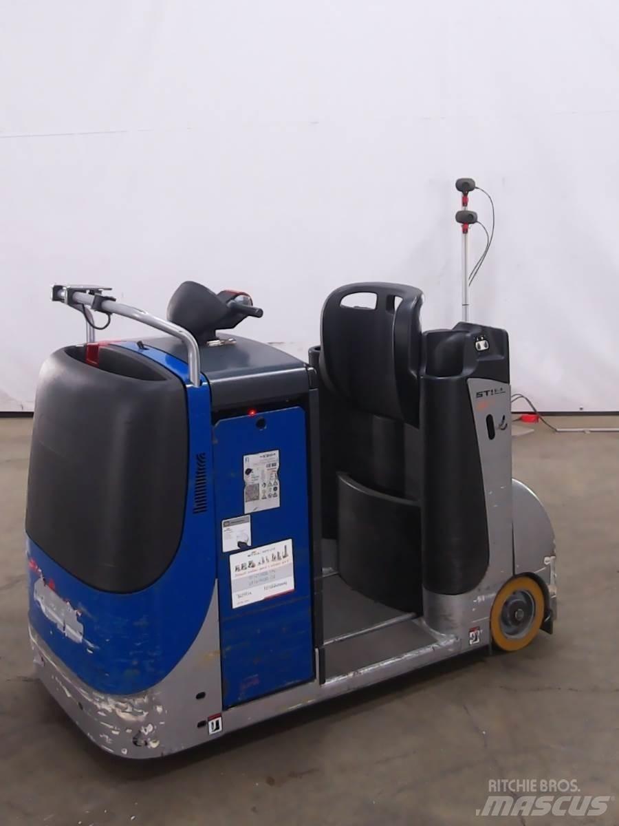 Still CX-T Towing trucks