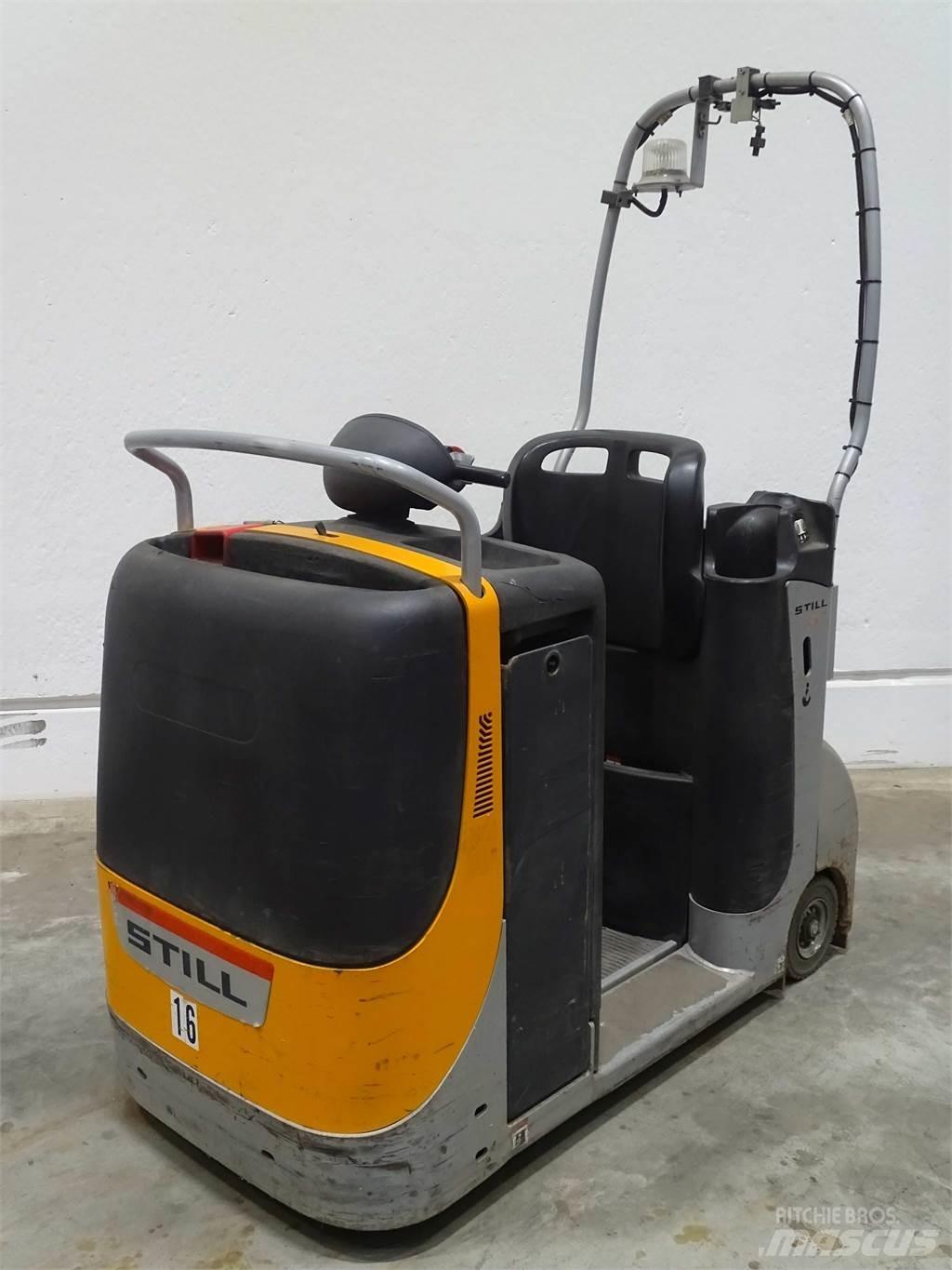 Still CX-T Towing trucks