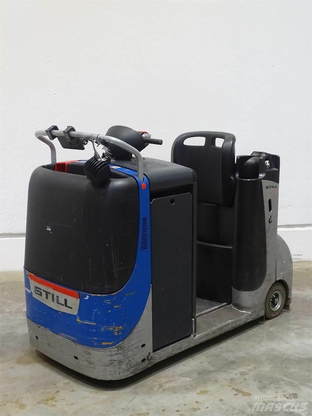 Still CX-T Towing trucks