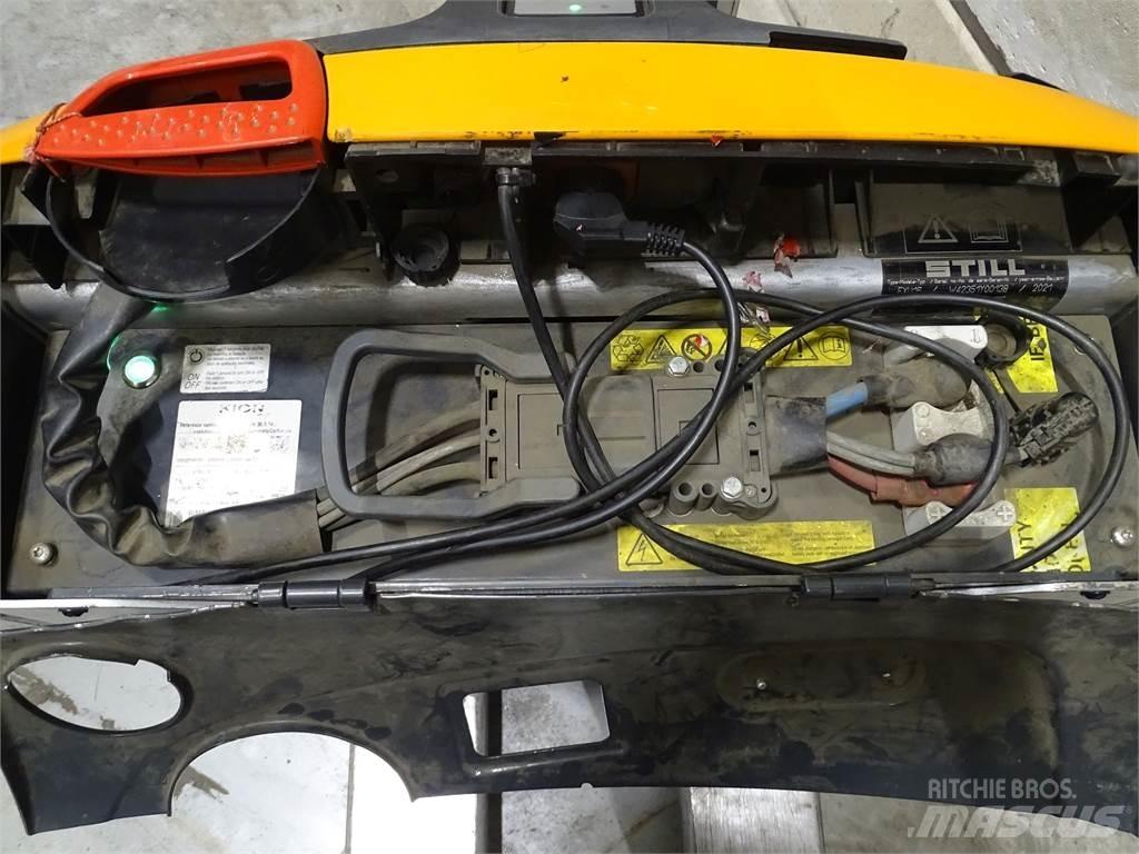 Still EXU16/LIION Low lifter