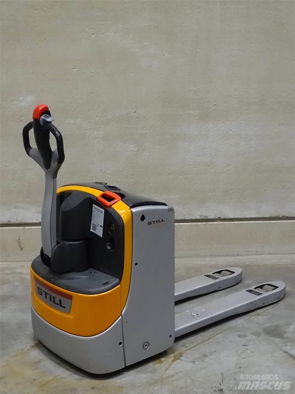 Still EXU18 Low lifter