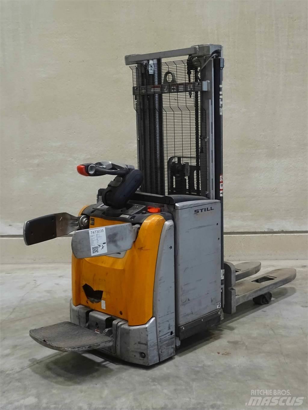 Still EXV-SF20I Pedestrian stacker