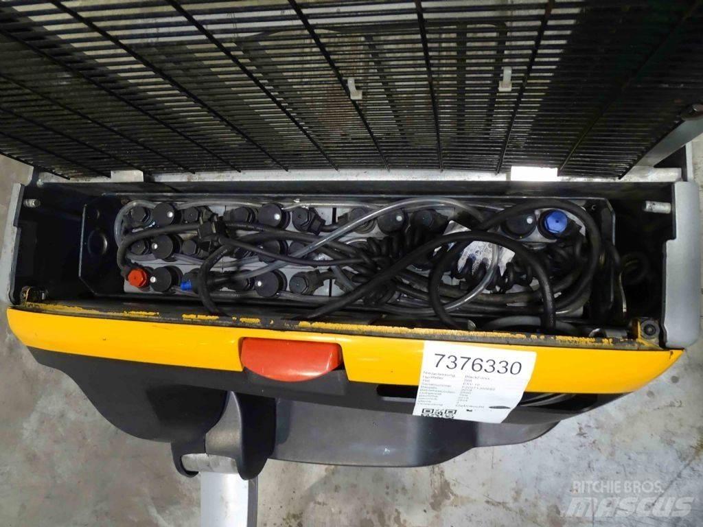Still EXV10 Pedestrian stacker