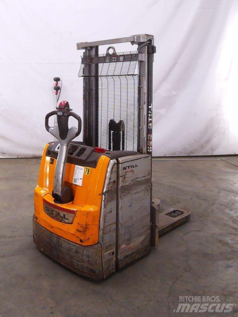 Still EXV20 Pedestrian stacker