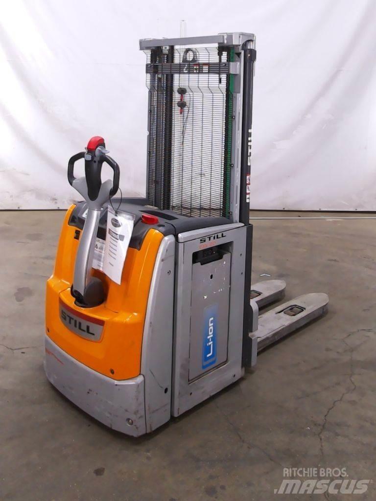 Still EXV20/LIION Pedestrian stacker