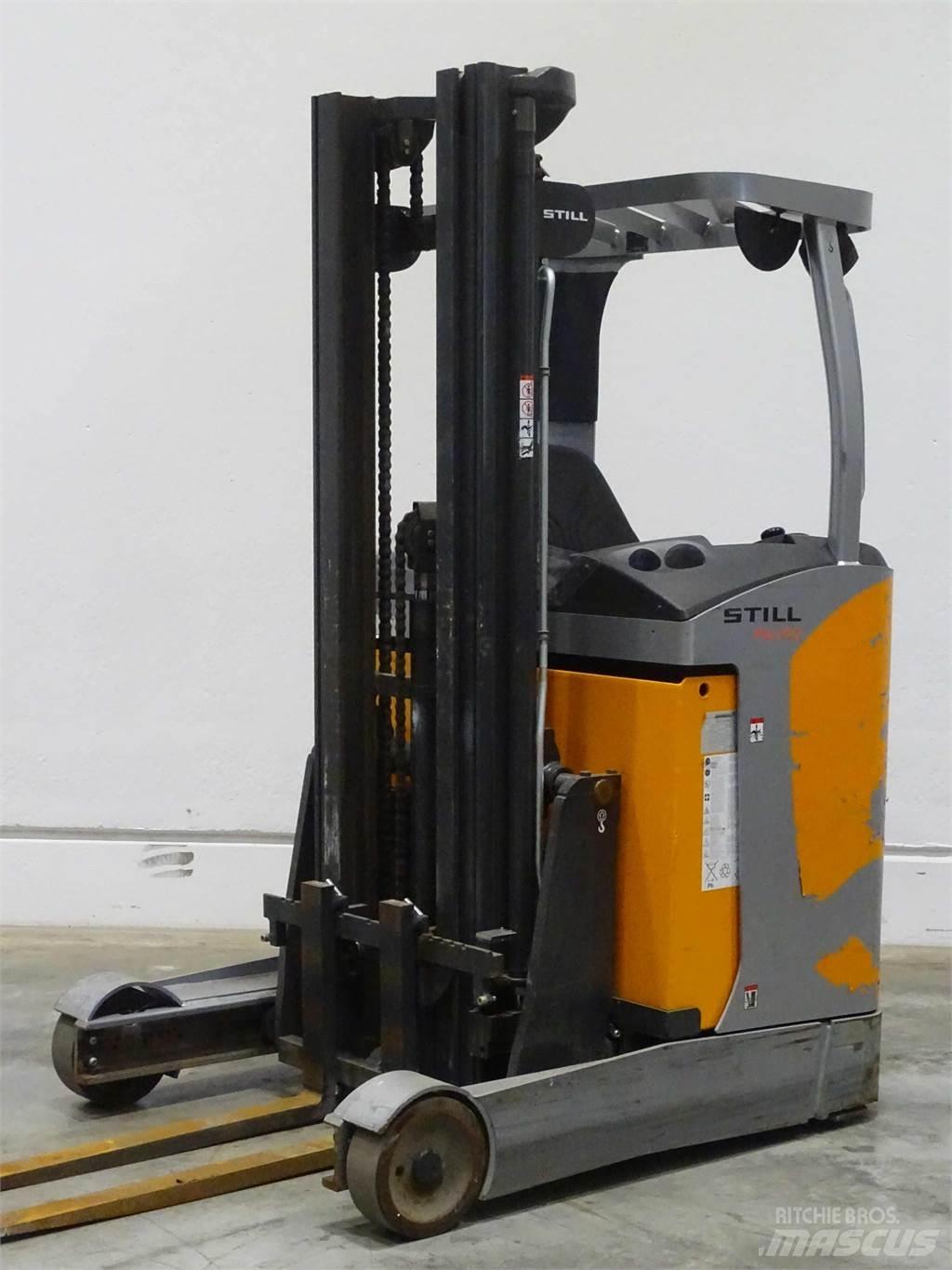 Still FM-X10 Reach trucks