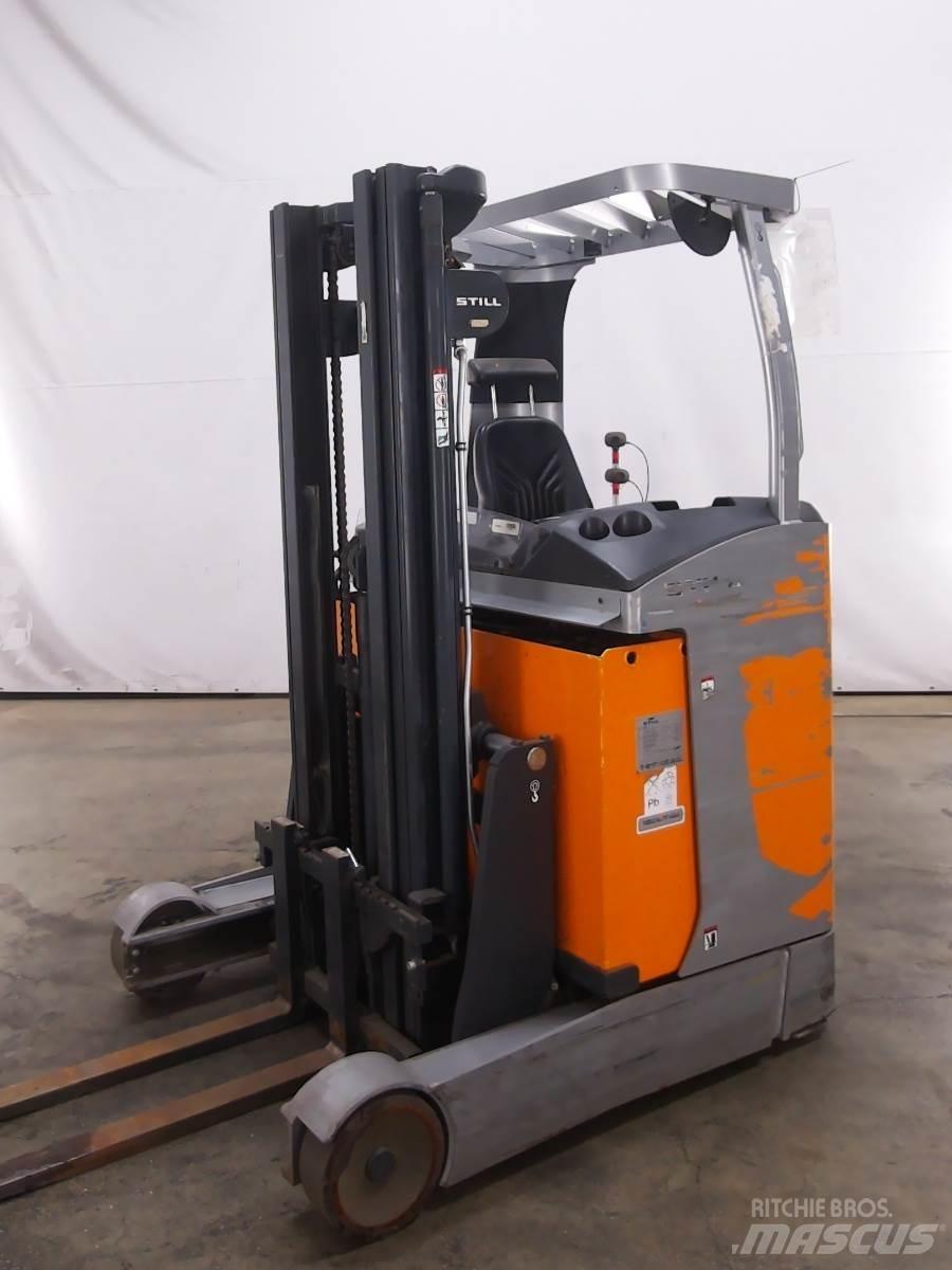 Still FM-X10 Reach trucks