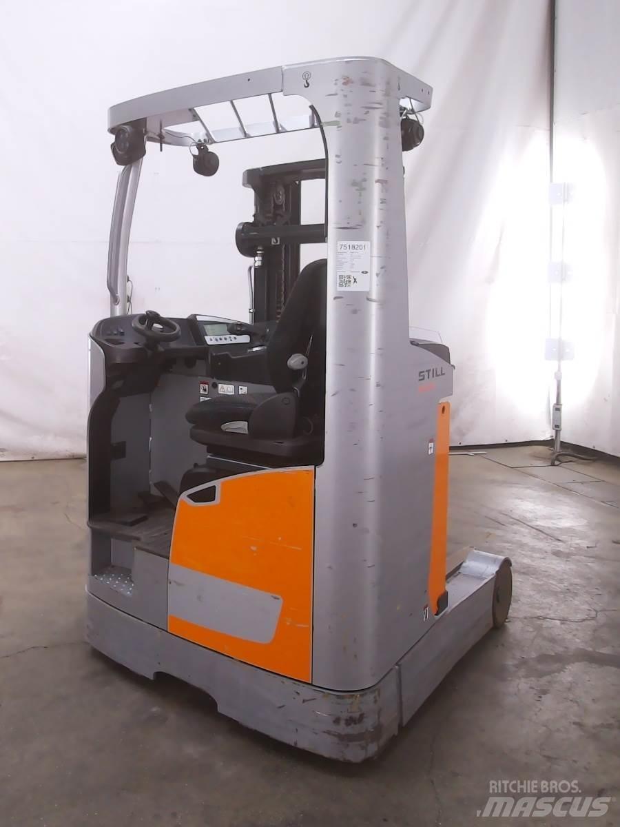 Still FM-X10 Reach trucks