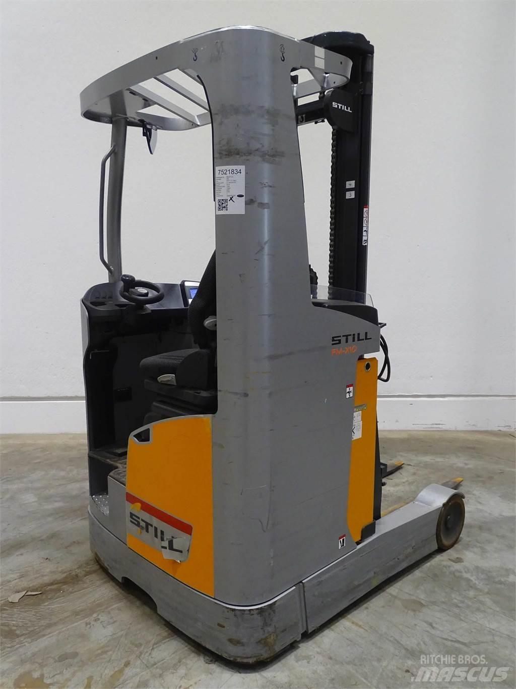 Still FM-X10 Reach trucks