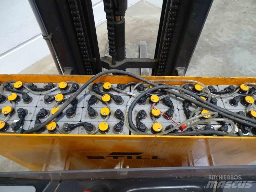 Still FM-X12 Reach trucks