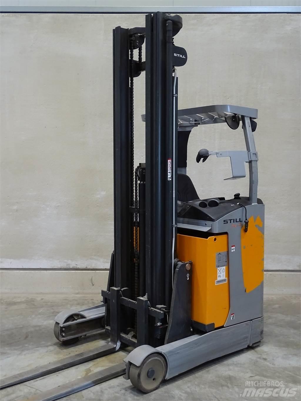 Still FM-X12 Reach trucks