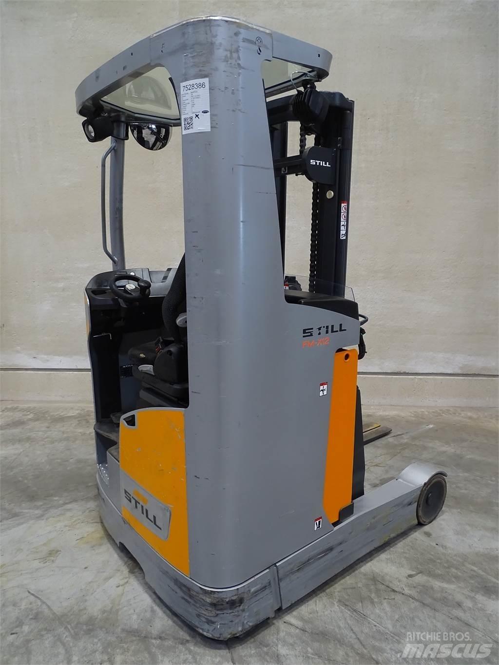 Still FM-X12 Reach trucks