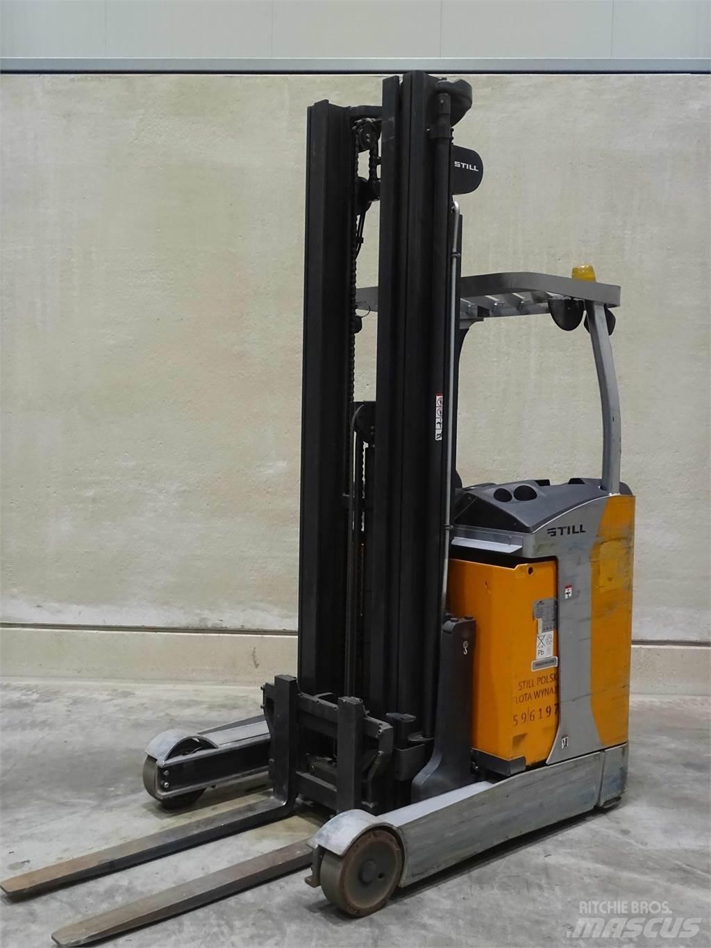 Still FM-X14 Reach trucks