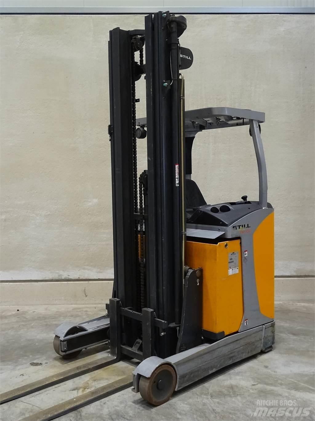 Still FM-X14 Reach trucks