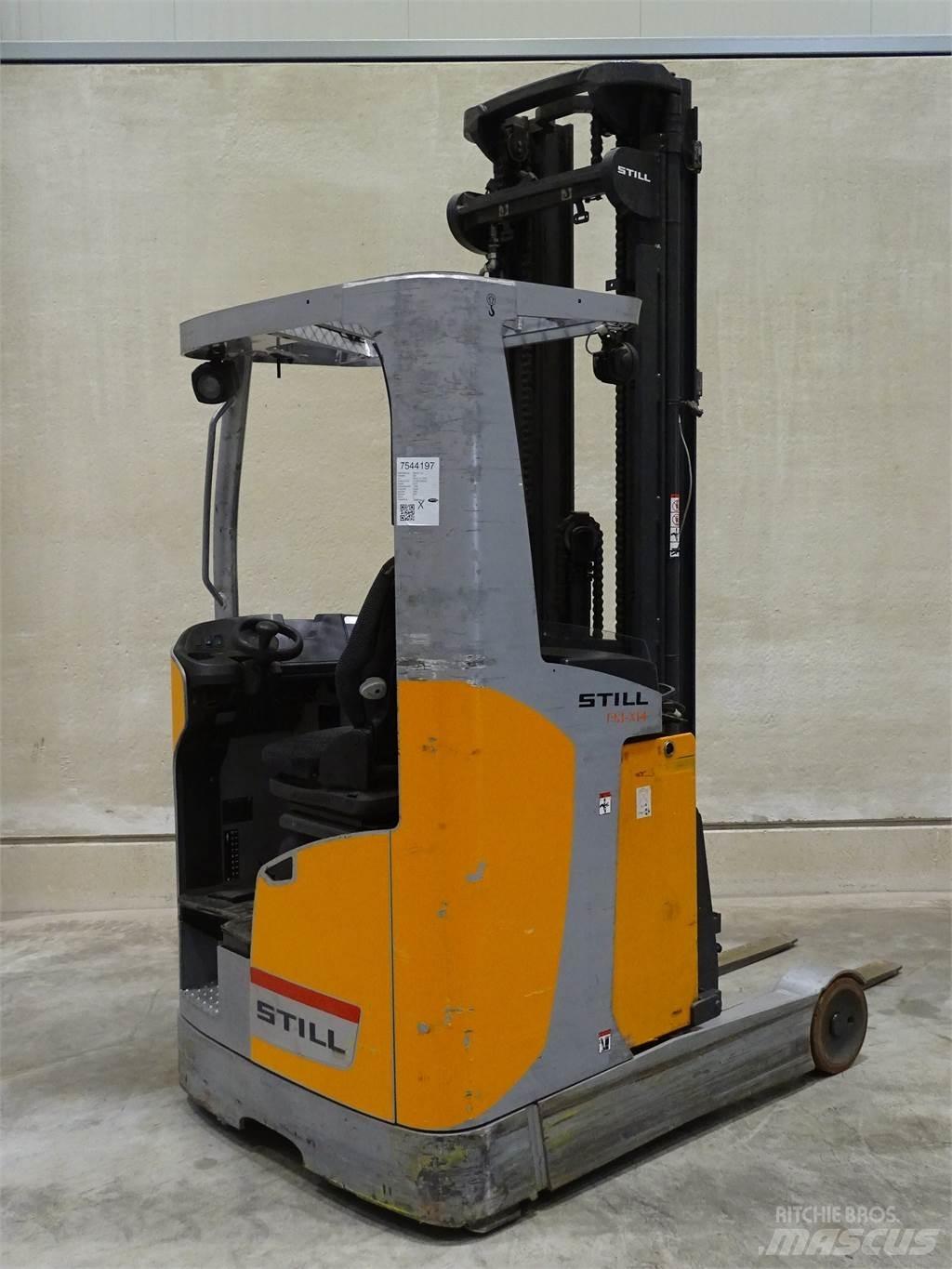 Still FM-X14 Reach trucks