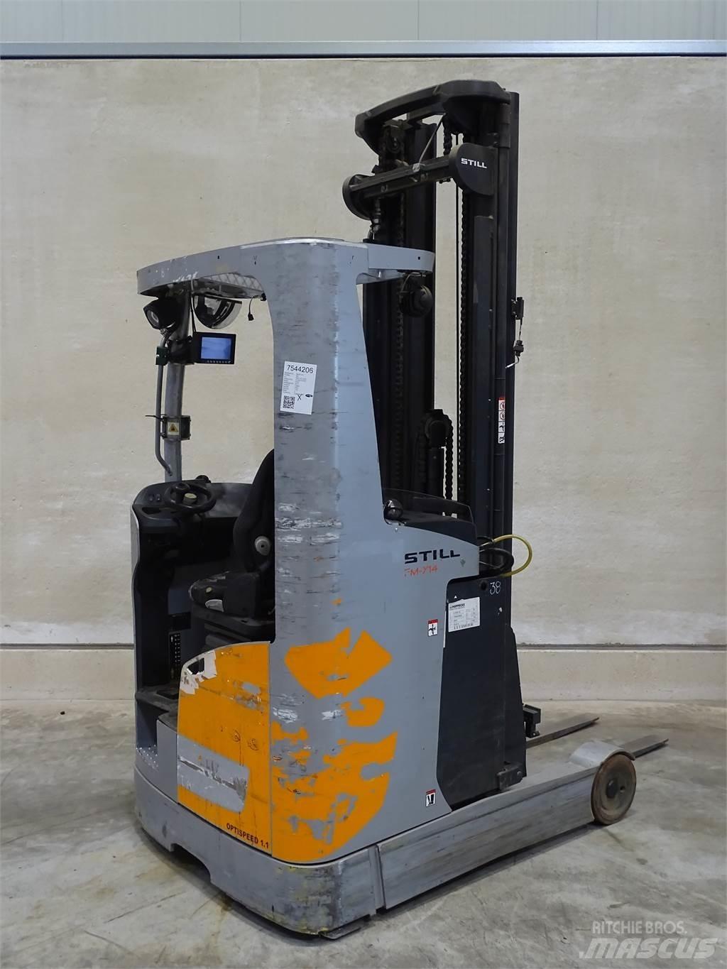 Still FM-X14 Reach trucks