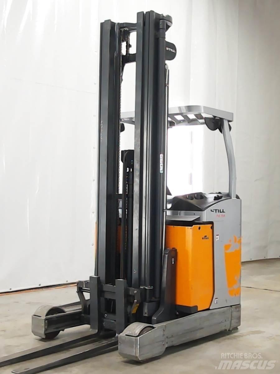 Still FM-X14 Reach trucks