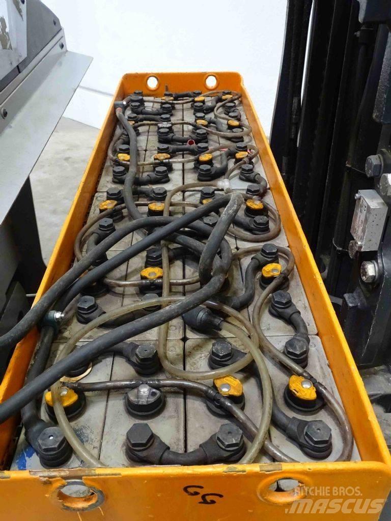 Still FM-X17 Reach trucks