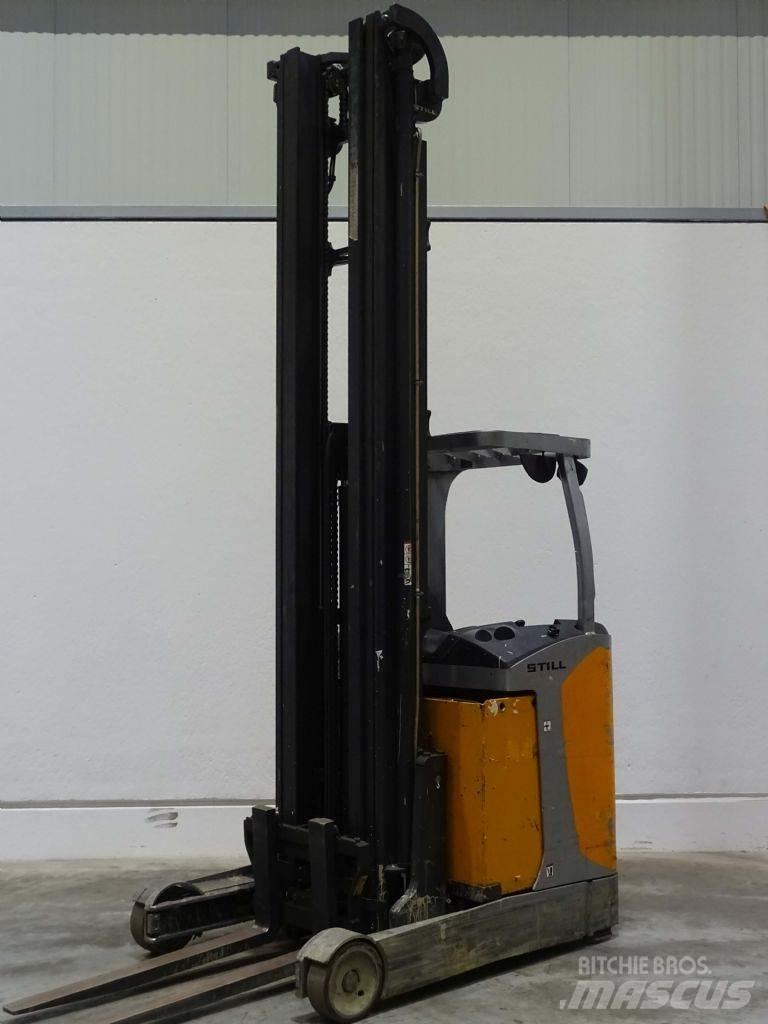 Still FM-X17 Reach trucks
