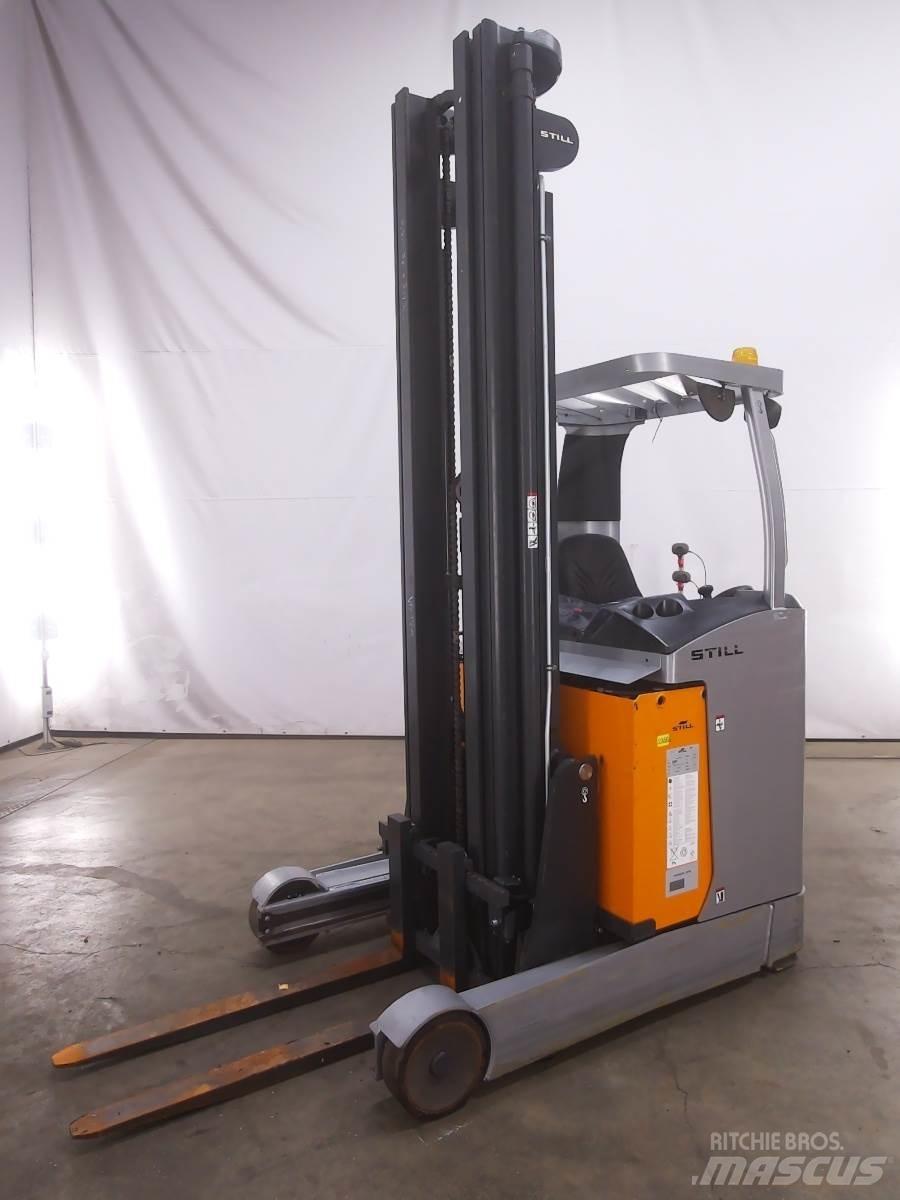 Still FM-X17 Reach trucks