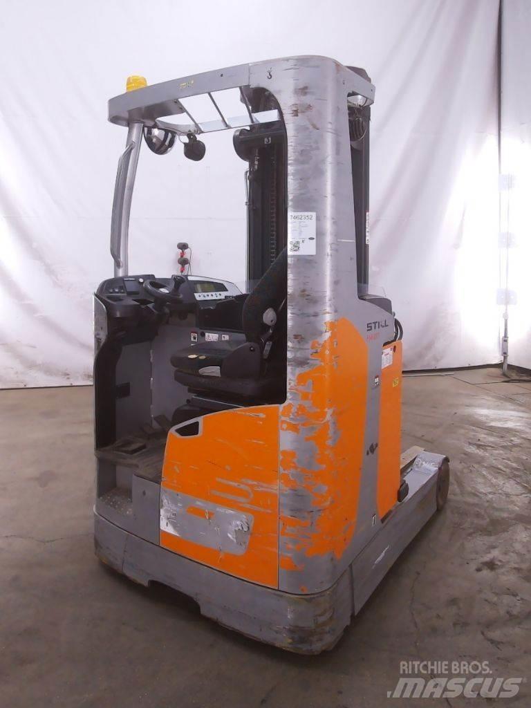 Still FM-X17 Reach trucks