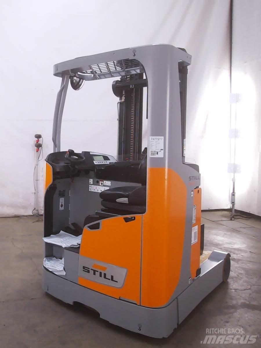 Still FM-X17 Reach trucks