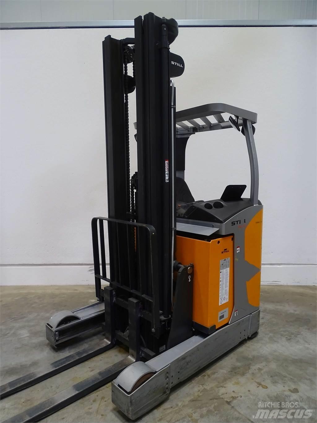 Still FM-X17 Reach trucks