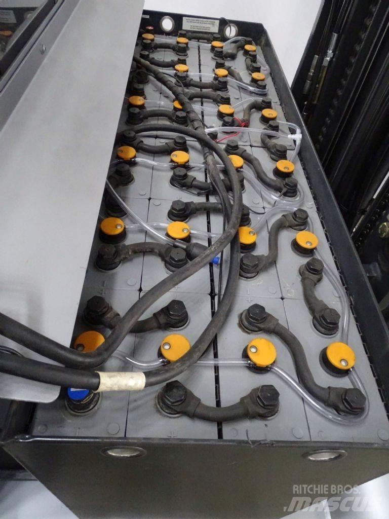Still FM-X20 Reach trucks