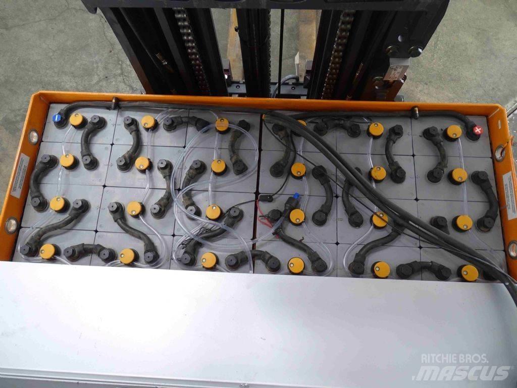 Still FM-X20 Reach trucks