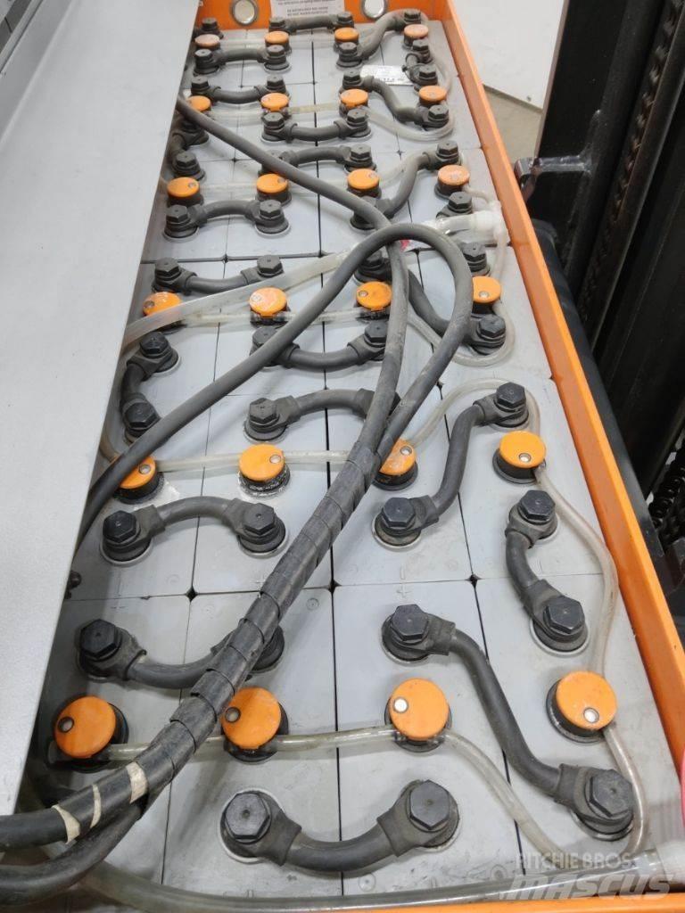 Still FM-X20 Reach trucks