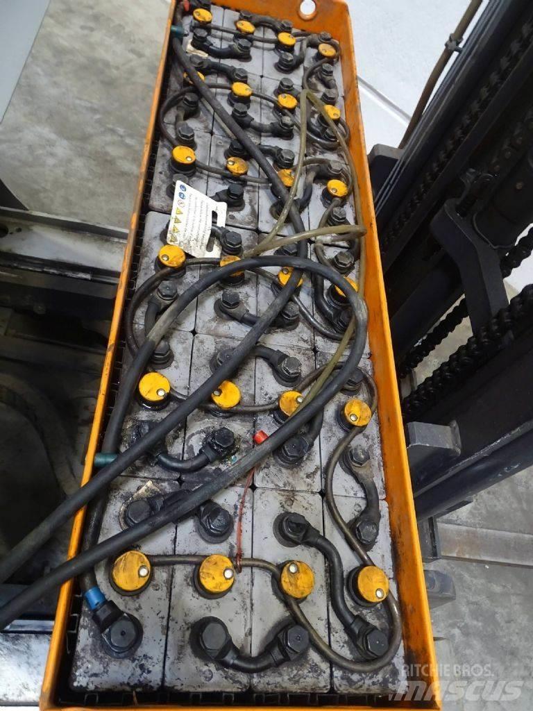 Still FM-X20 Reach trucks