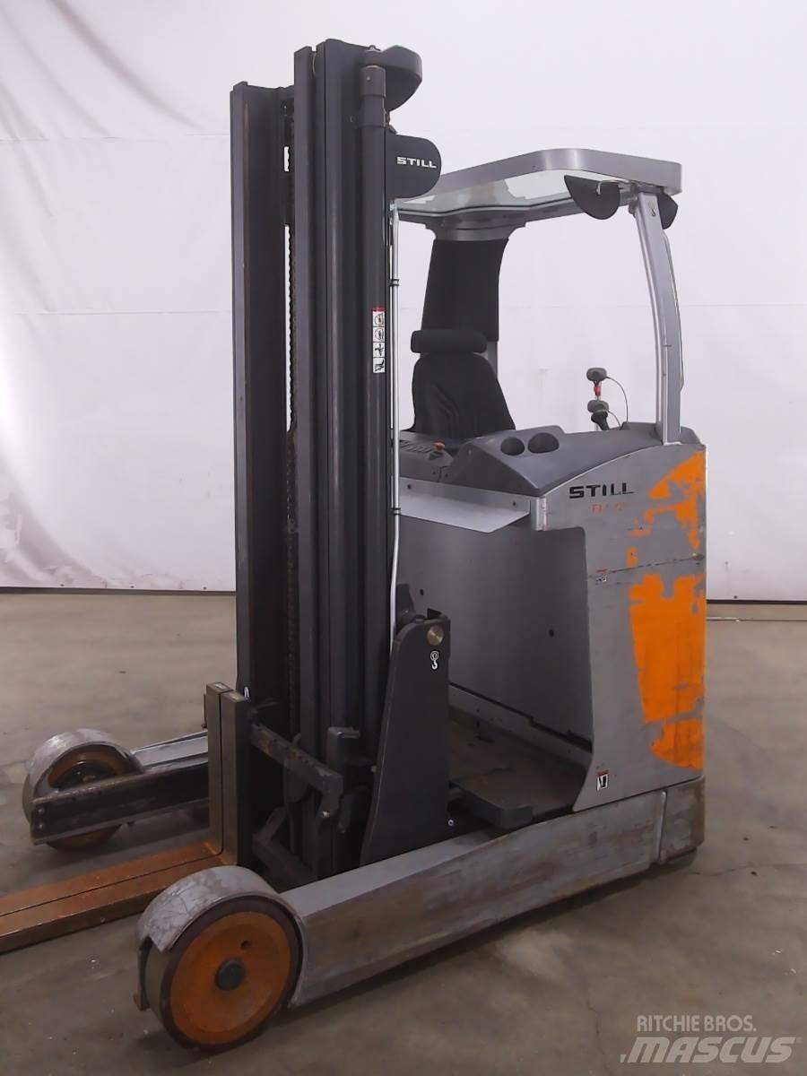 Still FM-X20 Reach trucks