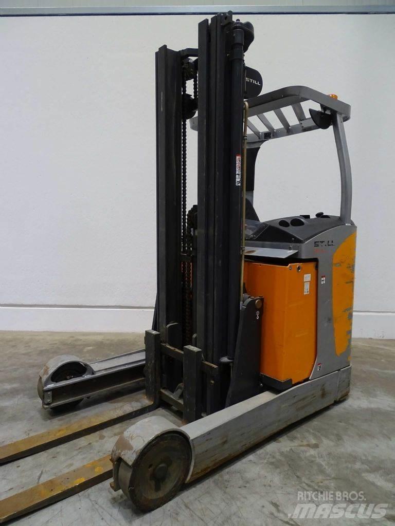Still FM-X25 Reach trucks