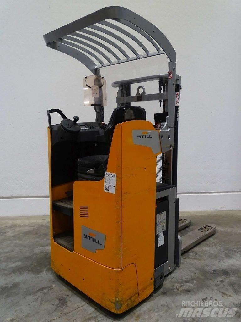 Still FXD20 Pedestrian stacker