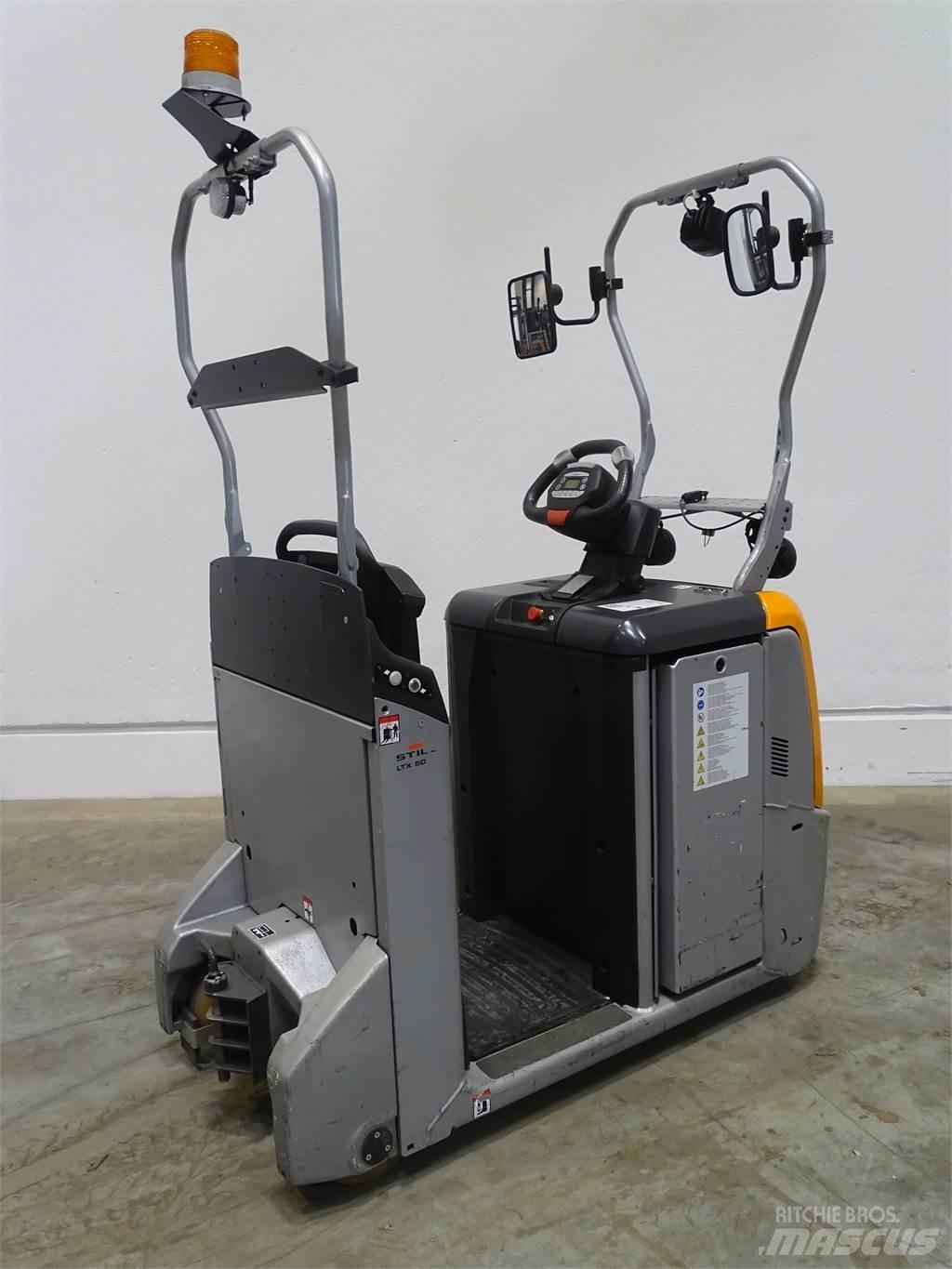 Still LTX50 Towing trucks