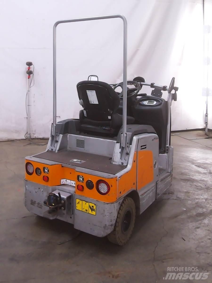 Still LTX70 Towing trucks