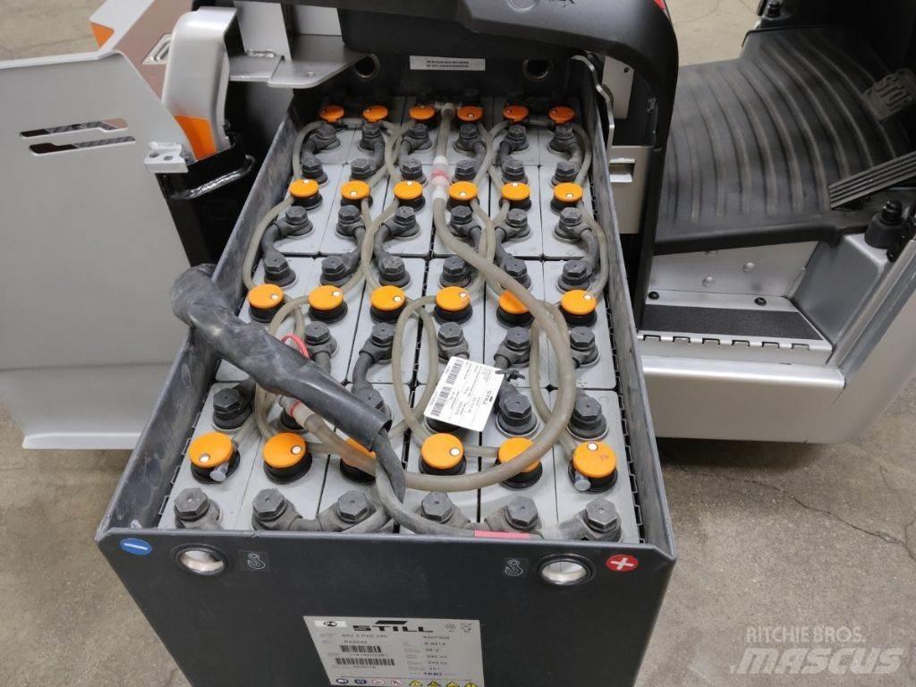 Still LTX70 Towing trucks