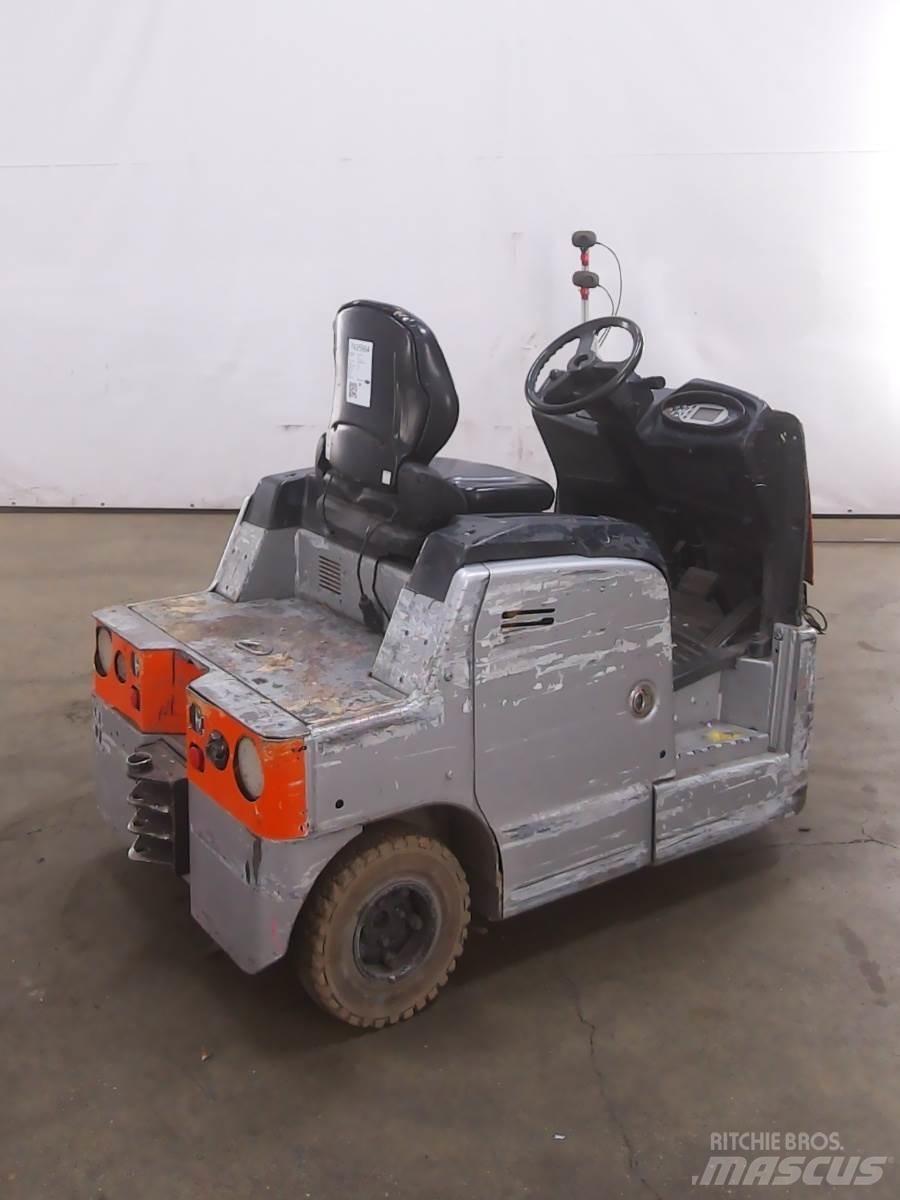 Still LTX70 Towing trucks