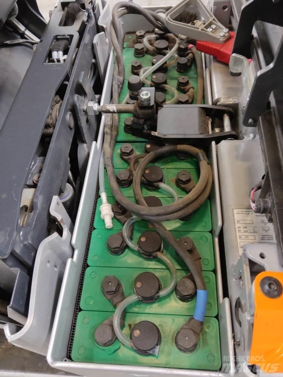 Still OPX20 Low lift order picker