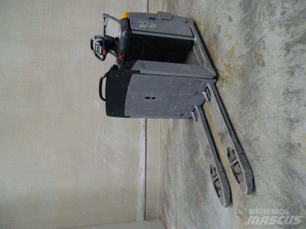Still OPX25 Low lift order picker