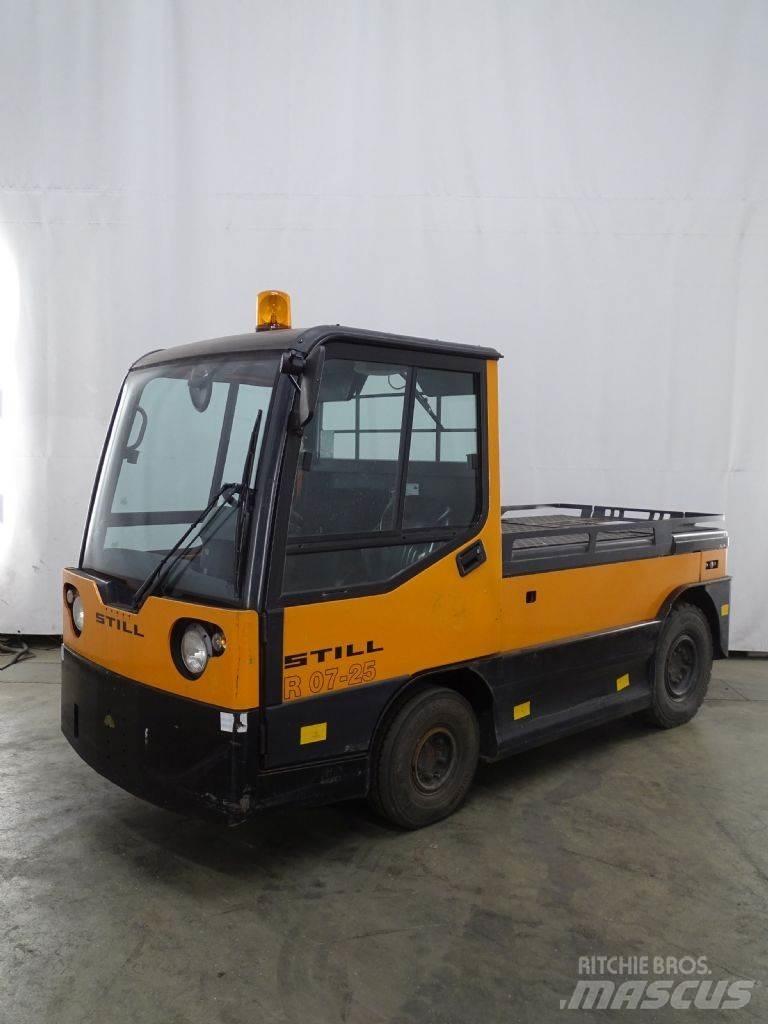 Still R07-25 Towing trucks