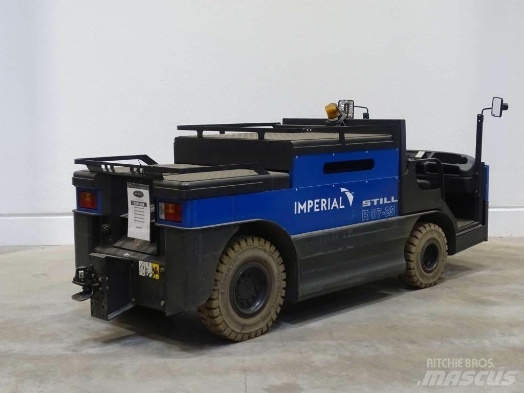 Still R07-25L Towing trucks