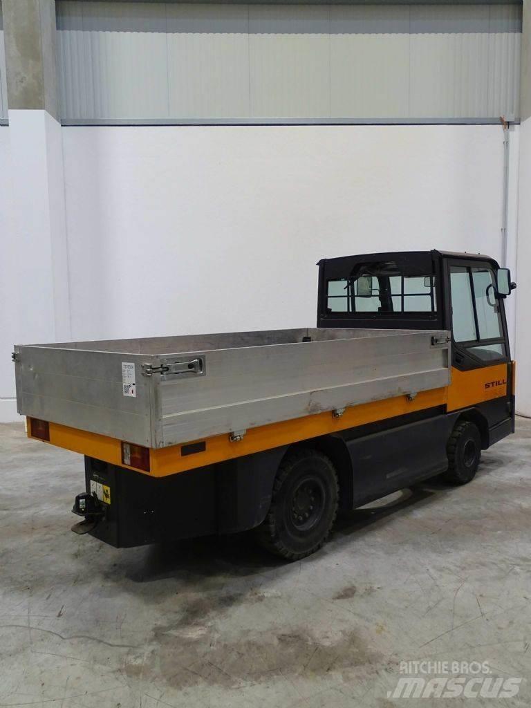 Still R08-20 Towing trucks