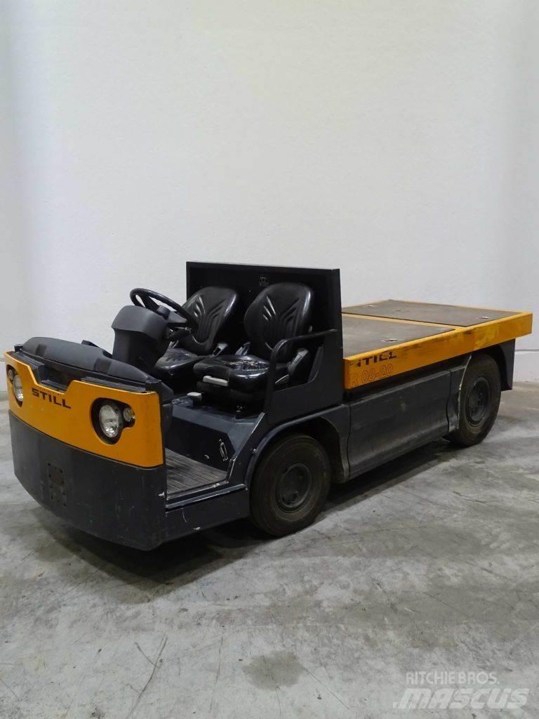 Still R08-20 Towing trucks
