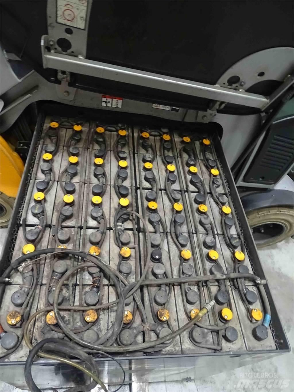 Still RX60-35 Electric forklift trucks